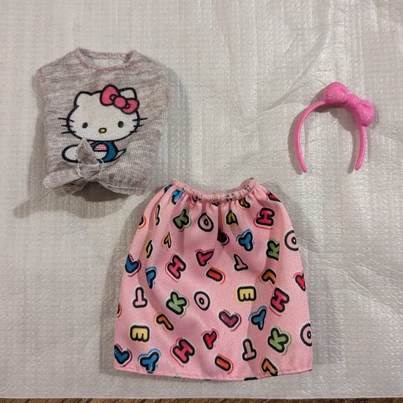 Barbie x Sanrio Hello Kitty Clothing and accessories - Set of 5 pieces - Picture 2 of 5